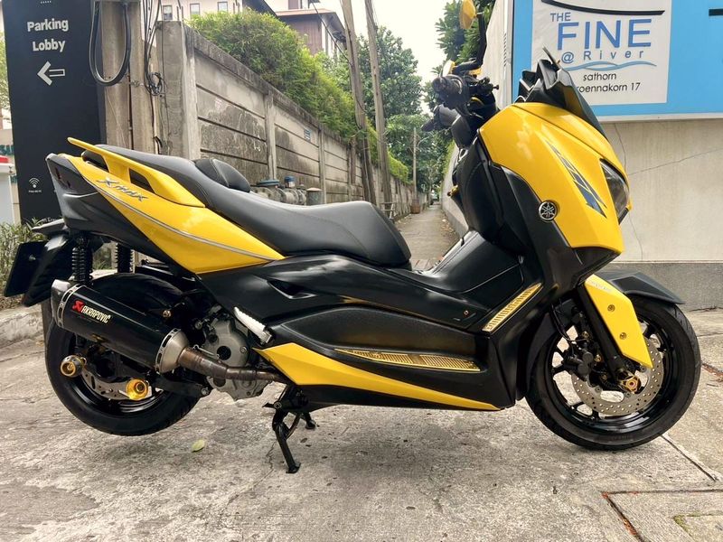 Yamaha Xmax 300